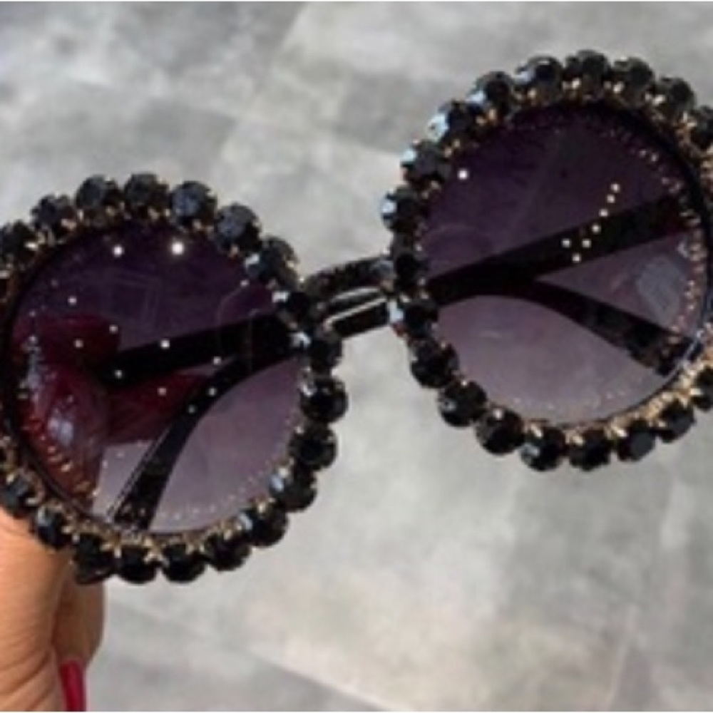Diva Rhinestone Sunglasses - Picture 3 of 3